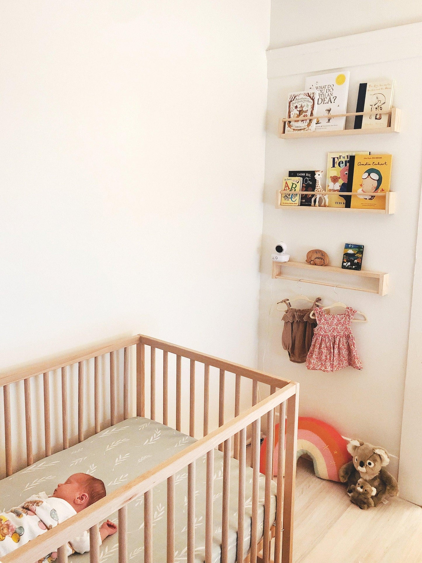 Kids bookshelf and clothes rack set - Woodyoubuy