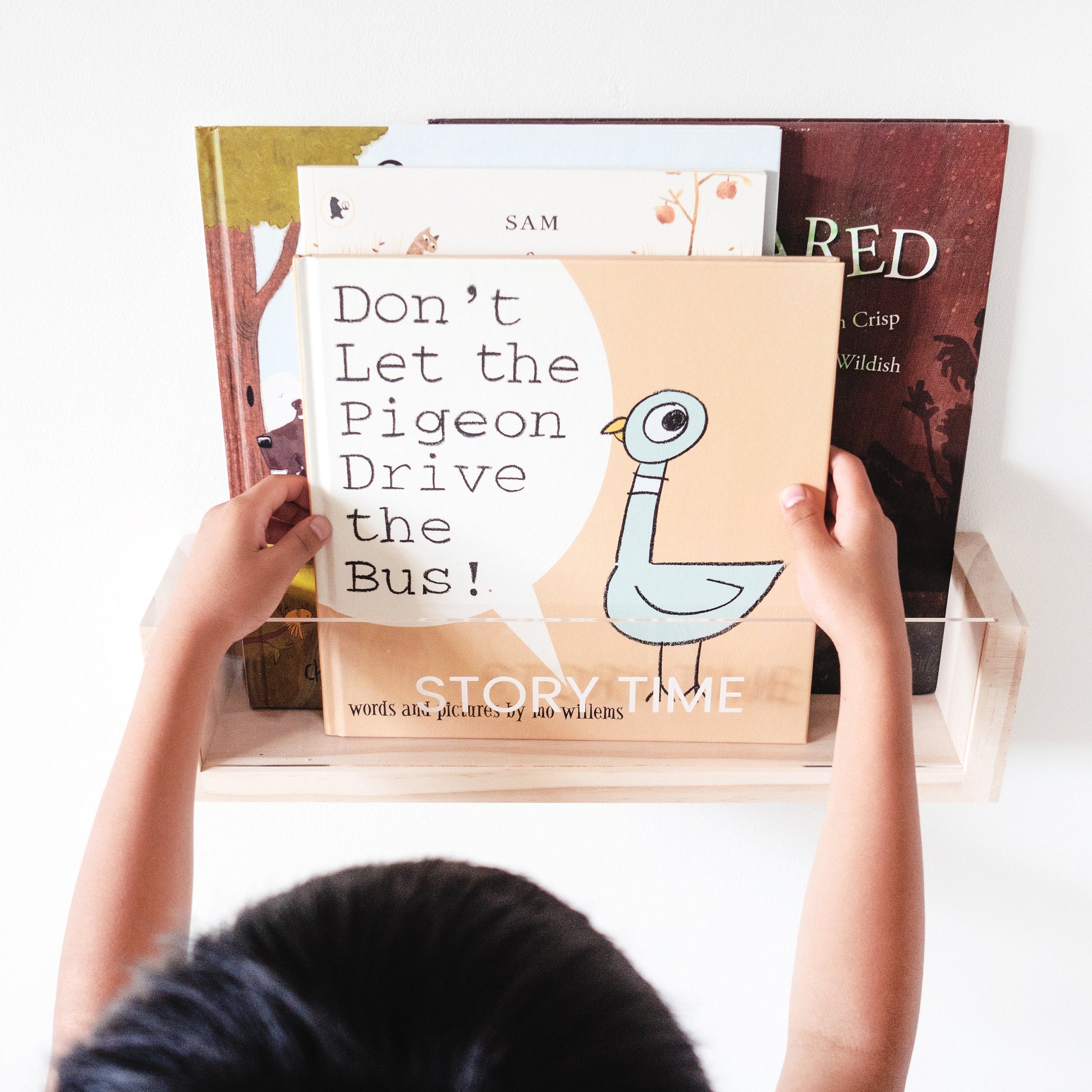 Personalised Clear Acrylic Montessori bookshelf (Deeper Shelf) - Gift for New baby, Acrylic floating bookshelf, toddler bookshelf wall,