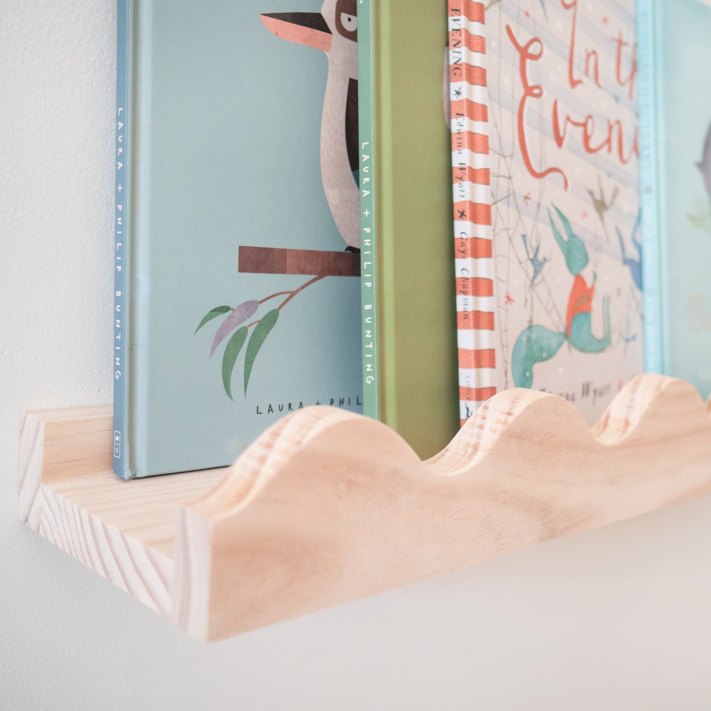 Wavy nursery shelf