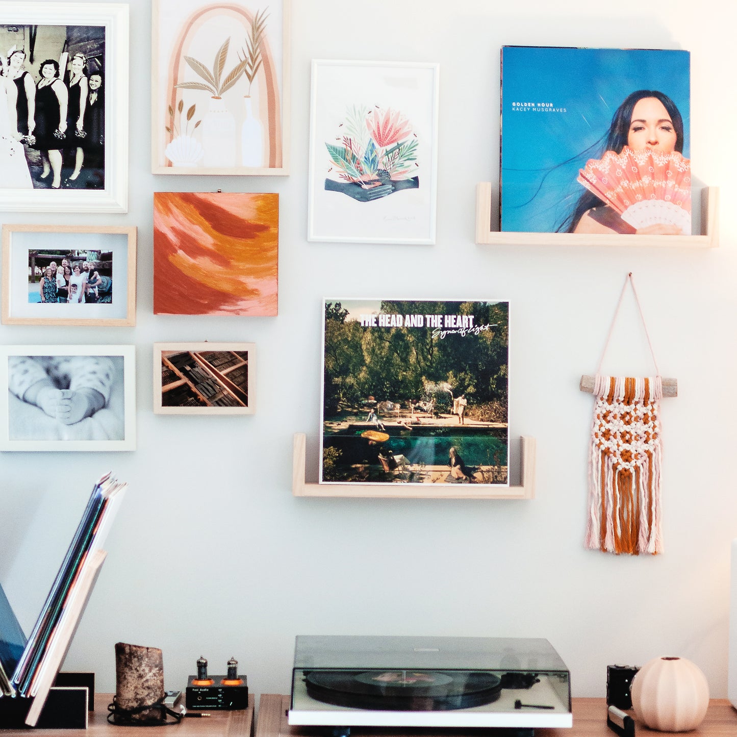 Vinyl Record Display Shelf (Clear Acrylic)