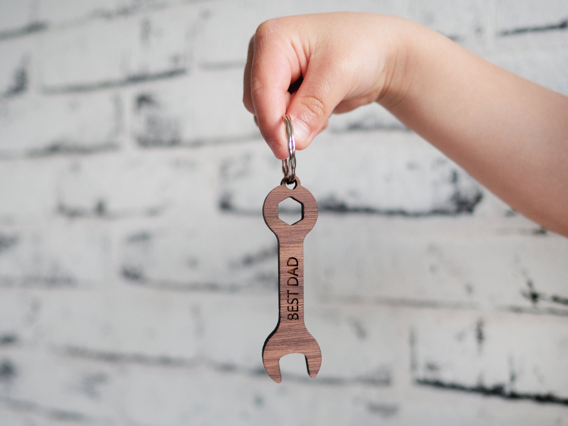 Dad keychain - Fathers day gift,  Personalized keychain for dad, gift for husband, key chain for Fathers day, Engraved Keychain