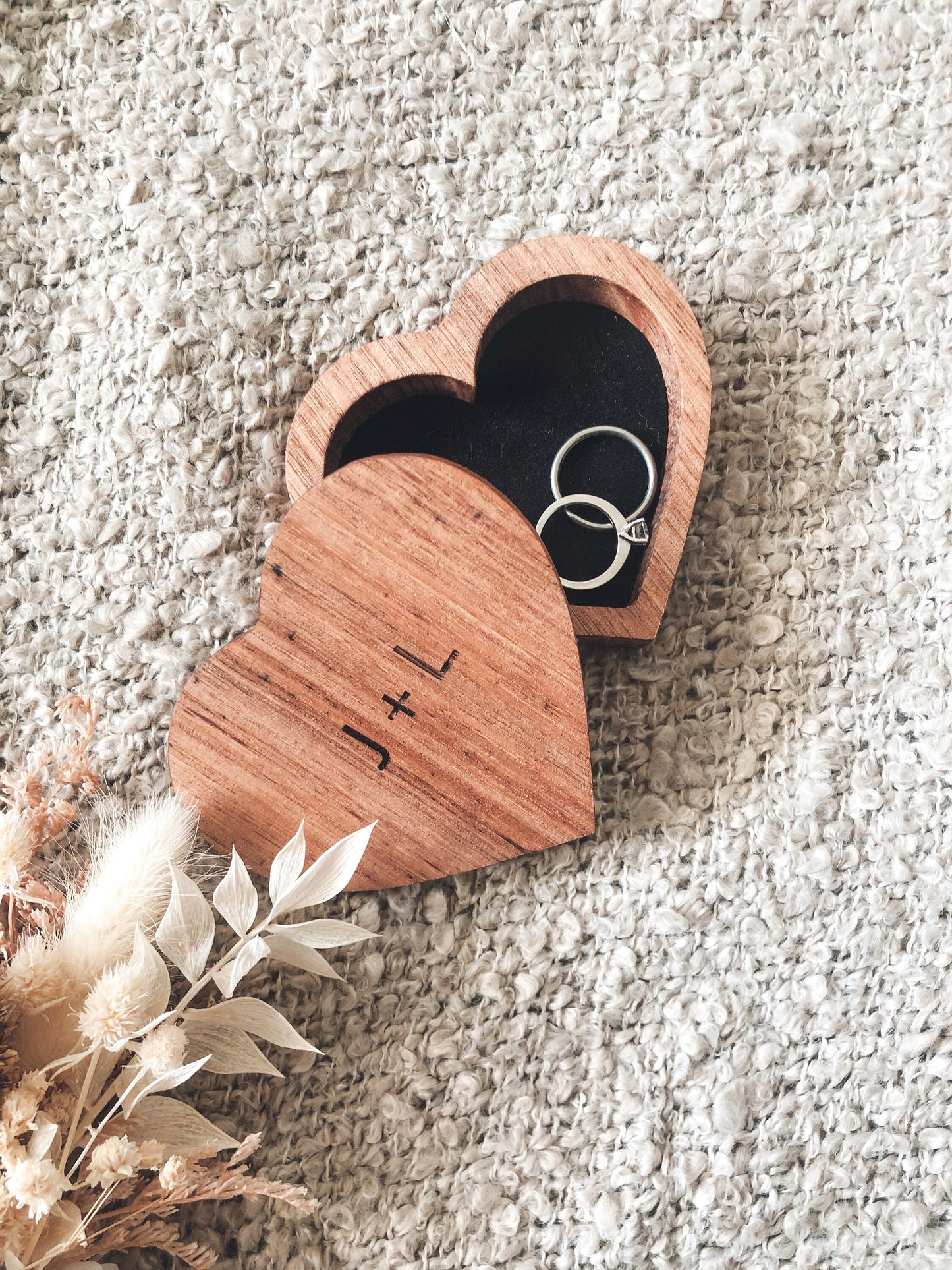 Heart Shaped Box (Oak Wood) - heart wooden ring box, wedding ring box, jewellery box, Valentines Day Gift, Wedding Ring Holder, Gift for her