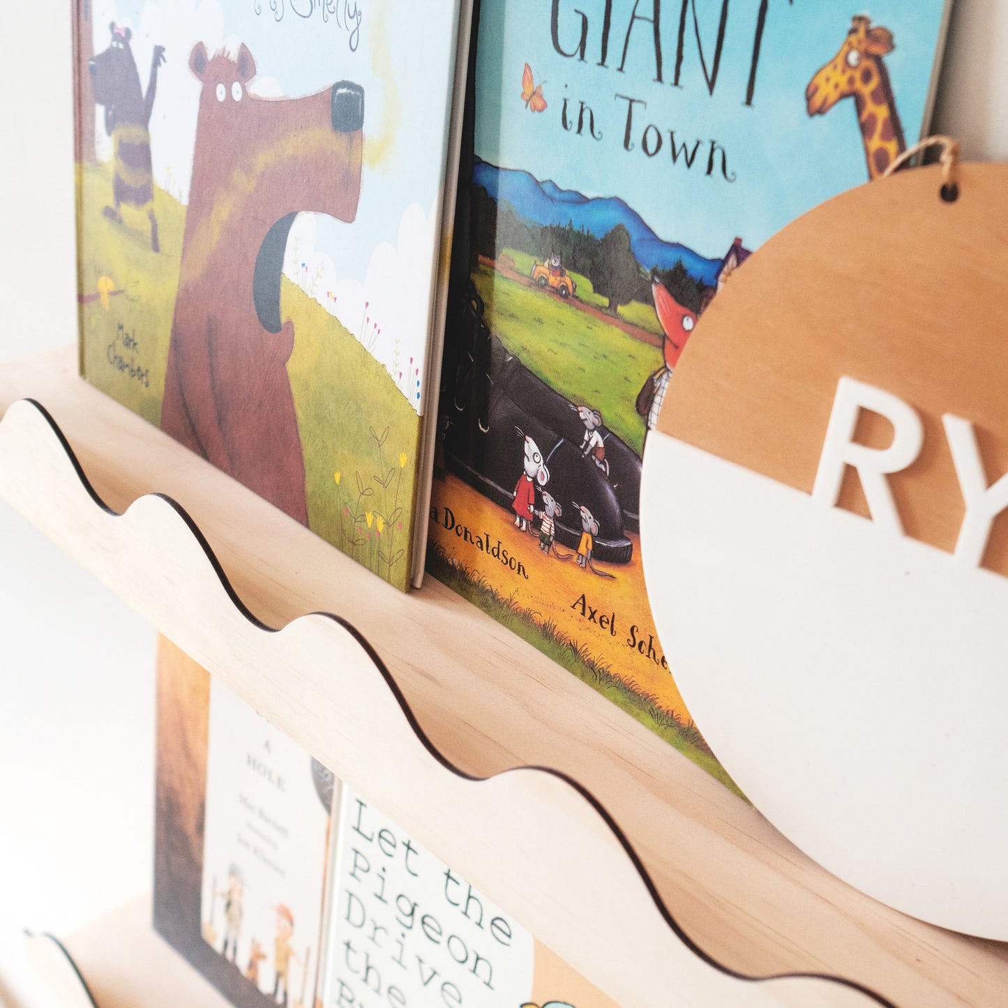 Wavy nursery shelves (1 piece) - Scallop Bookshelf, Picture Ledge, Nursery Shelf, Gift for New Mums, Coastal wall décor